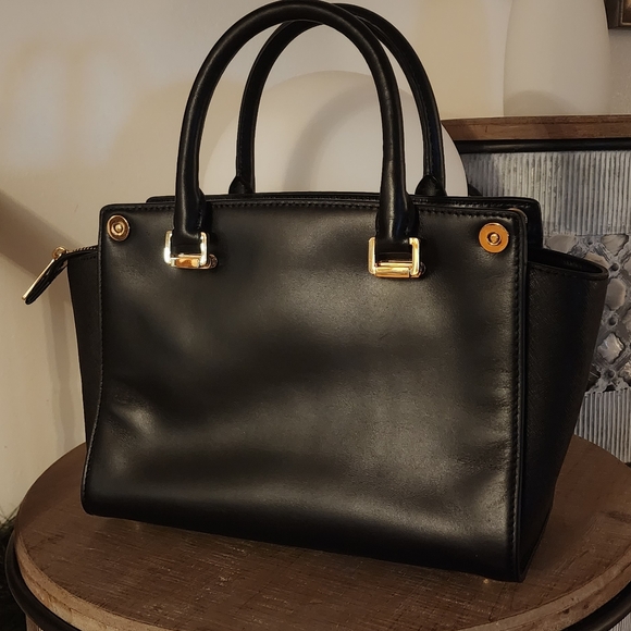 Michael Kors Selma 3 IN 1 Satchel - Picture 5 of 13